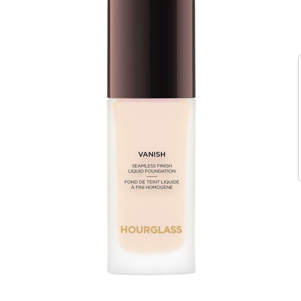 Hourglass vanish foundation